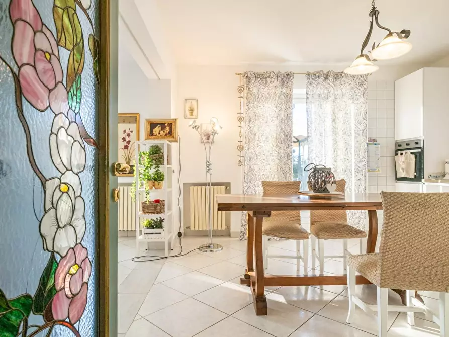 Immagine 34 di Villa in vendita  a Crespina Lorenzana