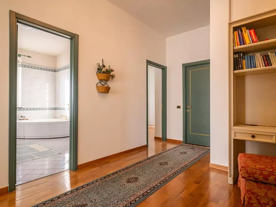 Immagine 55 di Villa in vendita  a Crespina Lorenzana