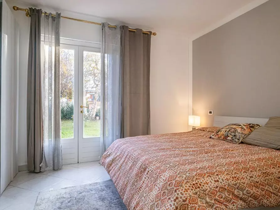 Immagine 38 di Villa in vendita  a Crespina Lorenzana