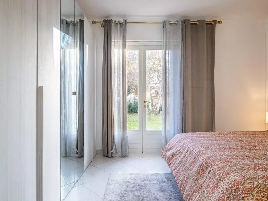 Immagine 37 di Villa in vendita  a Crespina Lorenzana