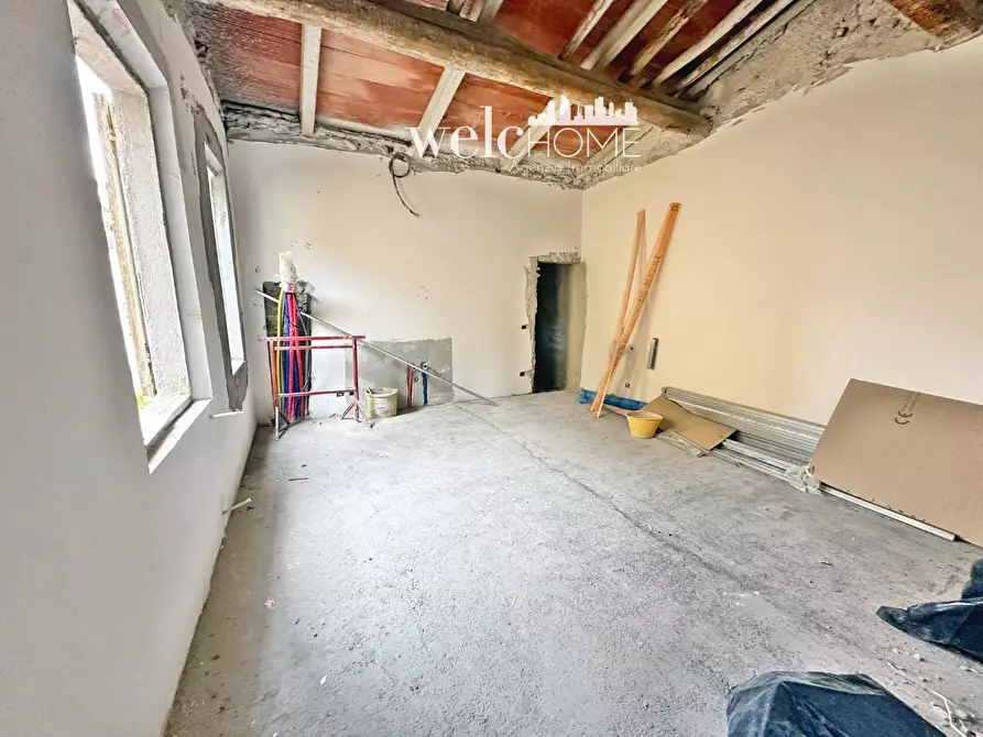 Immagine 29 di Terratetto in vendita  a Campi Bisenzio