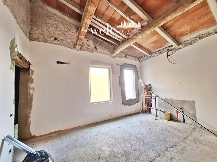 Immagine 13 di Terratetto in vendita  a Campi Bisenzio