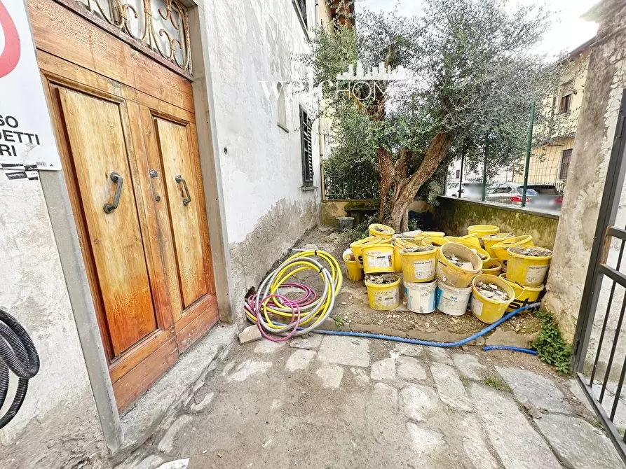 Immagine 31 di Terratetto in vendita  a Campi Bisenzio