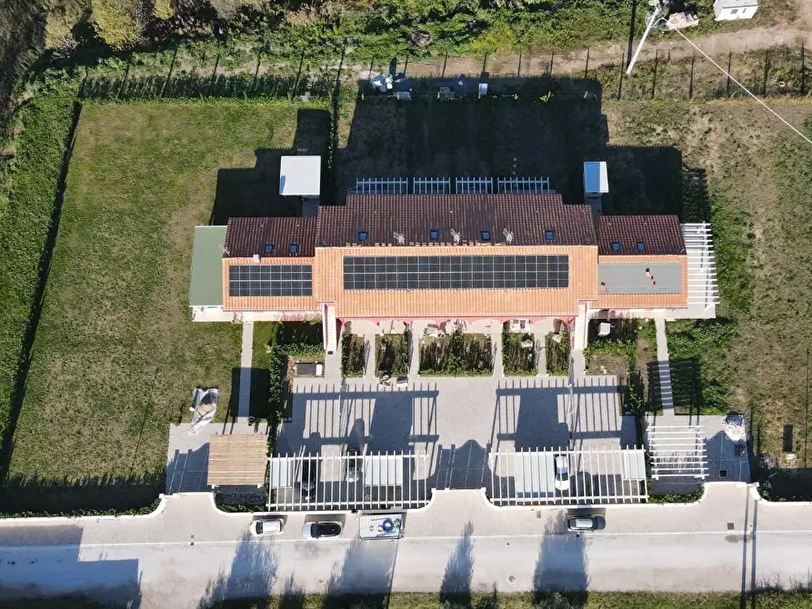 Immagine 26 di Villa in vendita  a Calcinaia