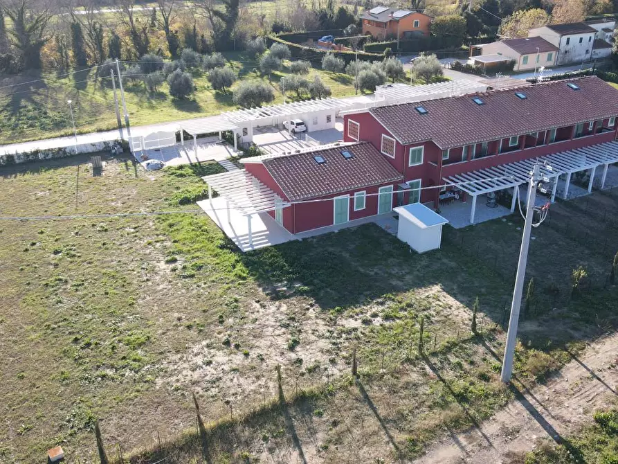 Immagine 30 di Villa in vendita  a Calcinaia