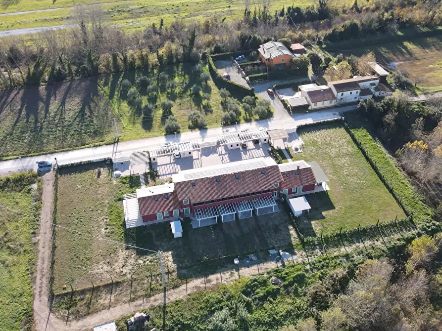 Immagine 27 di Villa in vendita  a Calcinaia