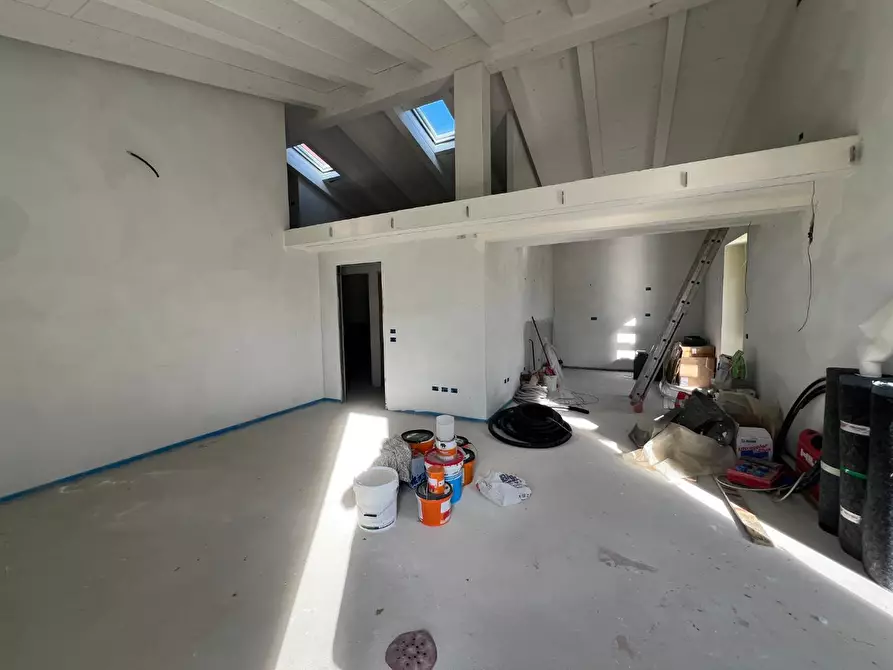 Immagine 15 di Villa in vendita  a Calcinaia