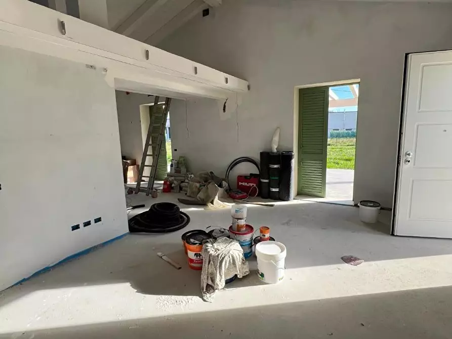 Immagine 16 di Villa in vendita  a Calcinaia