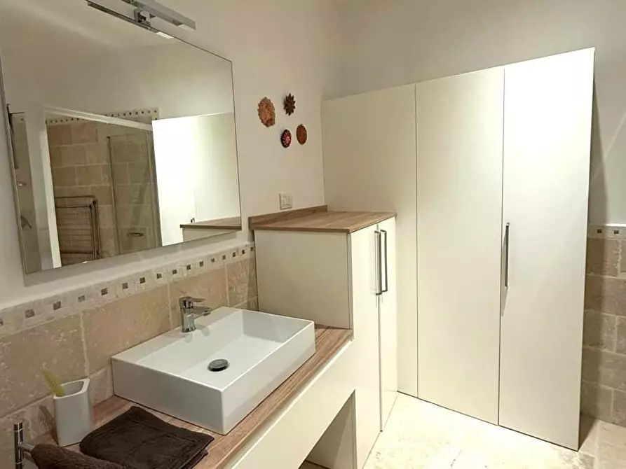 Immagine 14 di Appartamento in vendita  a Siena