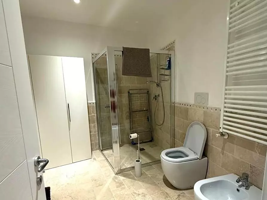 Immagine 13 di Appartamento in vendita  a Siena