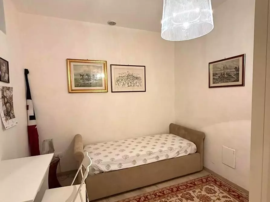 Immagine 18 di Appartamento in vendita  a Siena