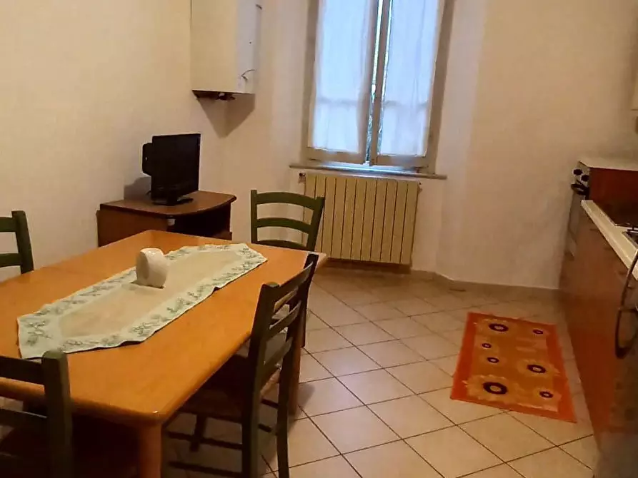 Immagine 3 di Appartamento in vendita  a Carrara