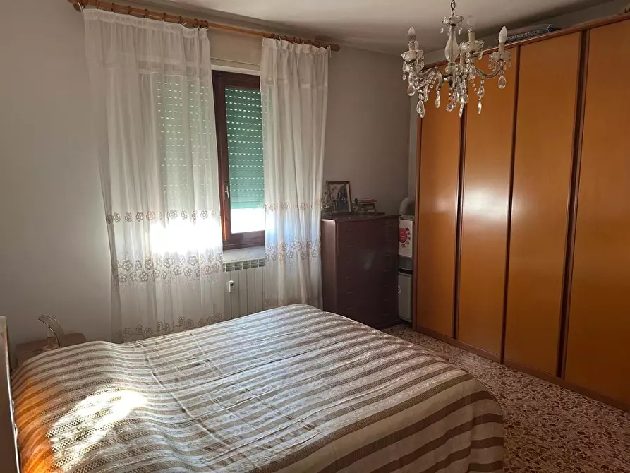 Immagine 5 di Appartamento in vendita  a Pisa