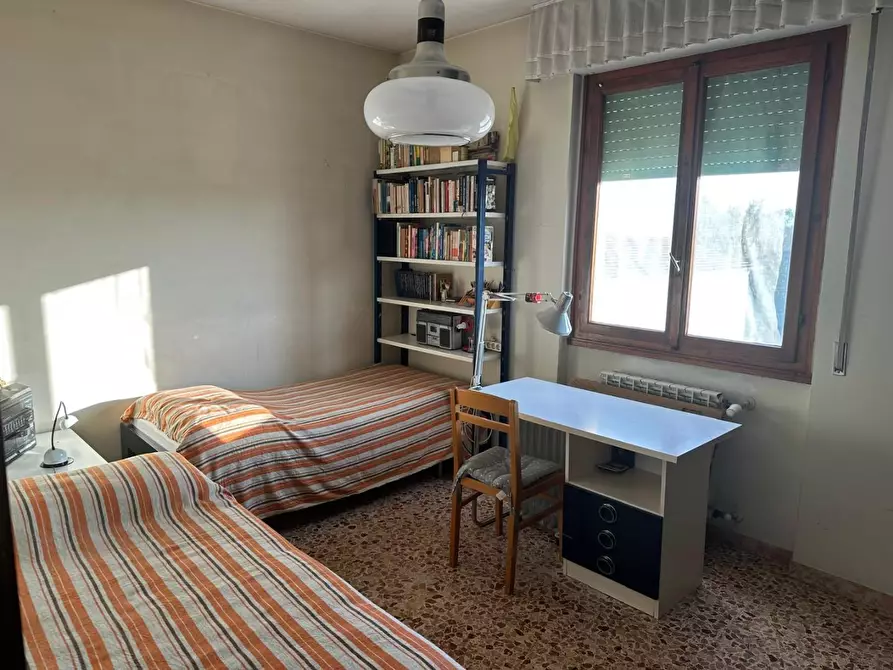 Immagine 9 di Appartamento in vendita  a Pisa