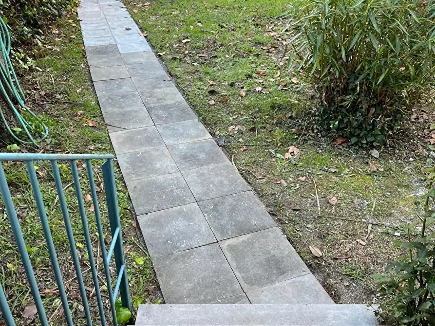 Immagine 2 di Appartamento in vendita  a Pisa