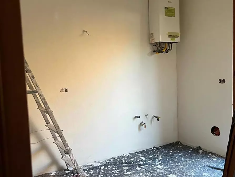 Immagine 6 di Appartamento in vendita  a Pisa