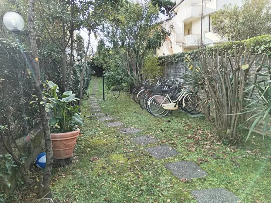 Immagine 25 di Appartamento in vendita  a Massa
