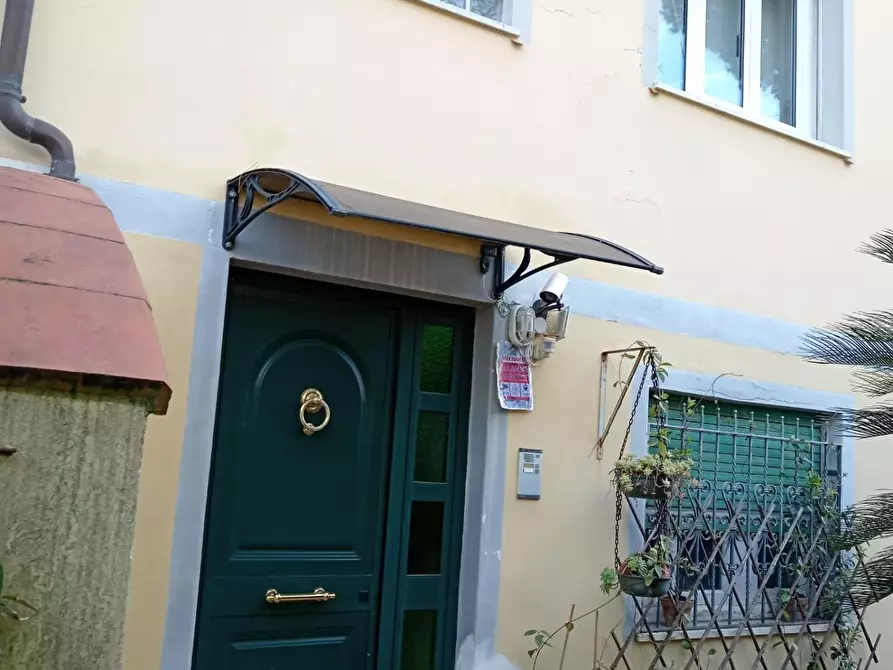 Immagine 8 di Appartamento in vendita  a Massa