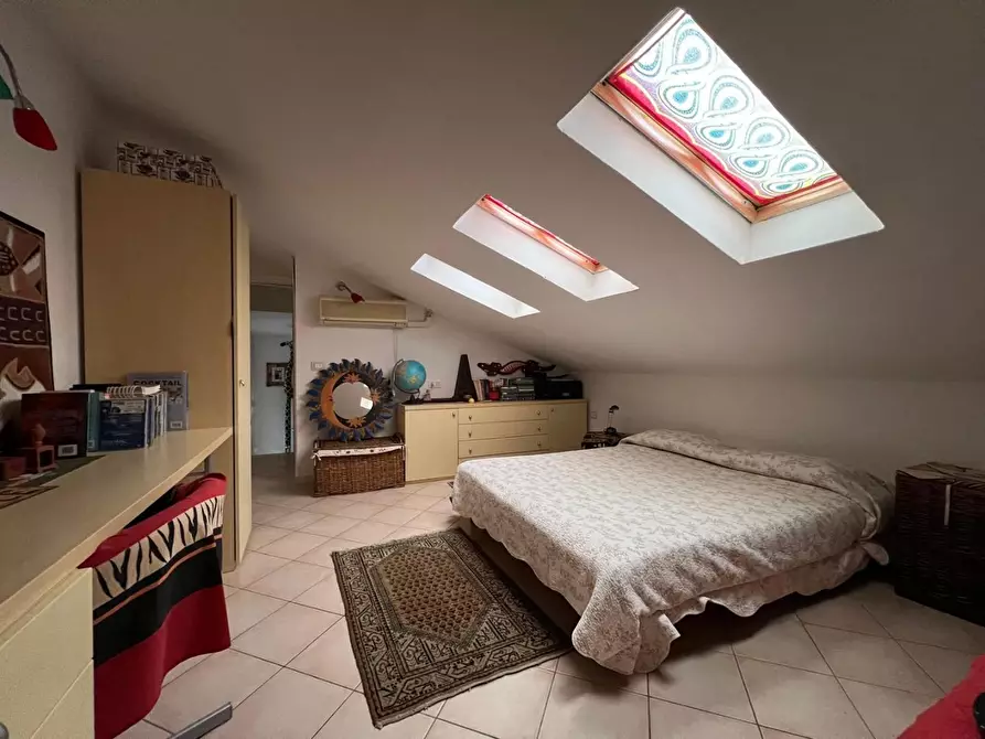 Immagine 10 di Appartamento in vendita  a Massa