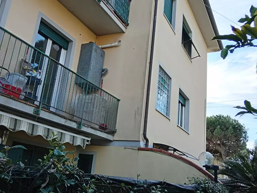 Immagine 28 di Appartamento in vendita  a Massa