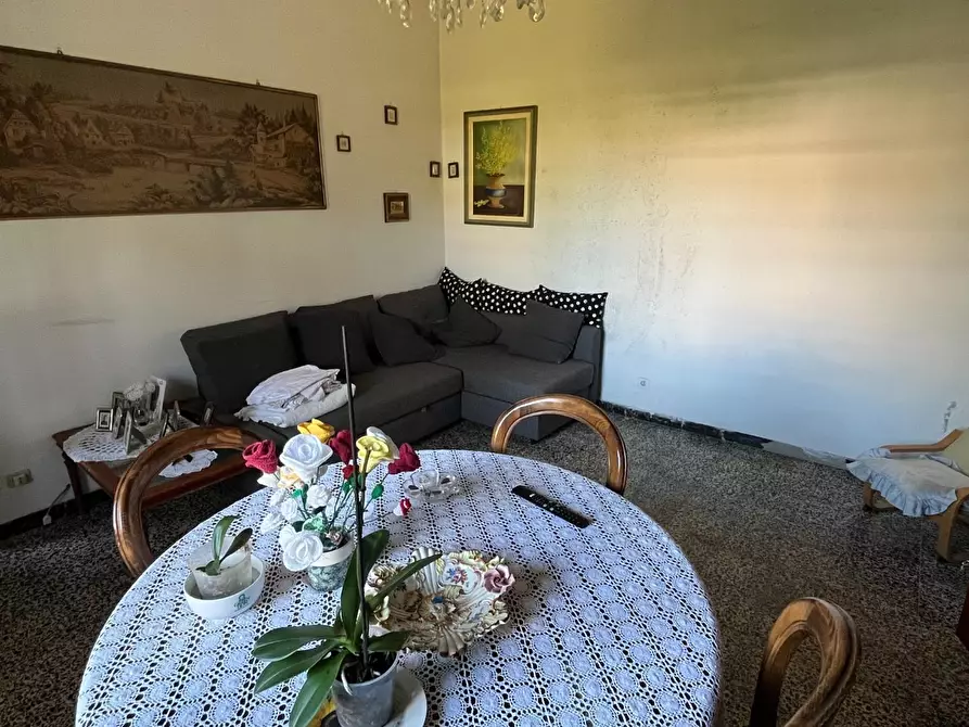 Immagine 11 di Casa indipendente in vendita  a Massa