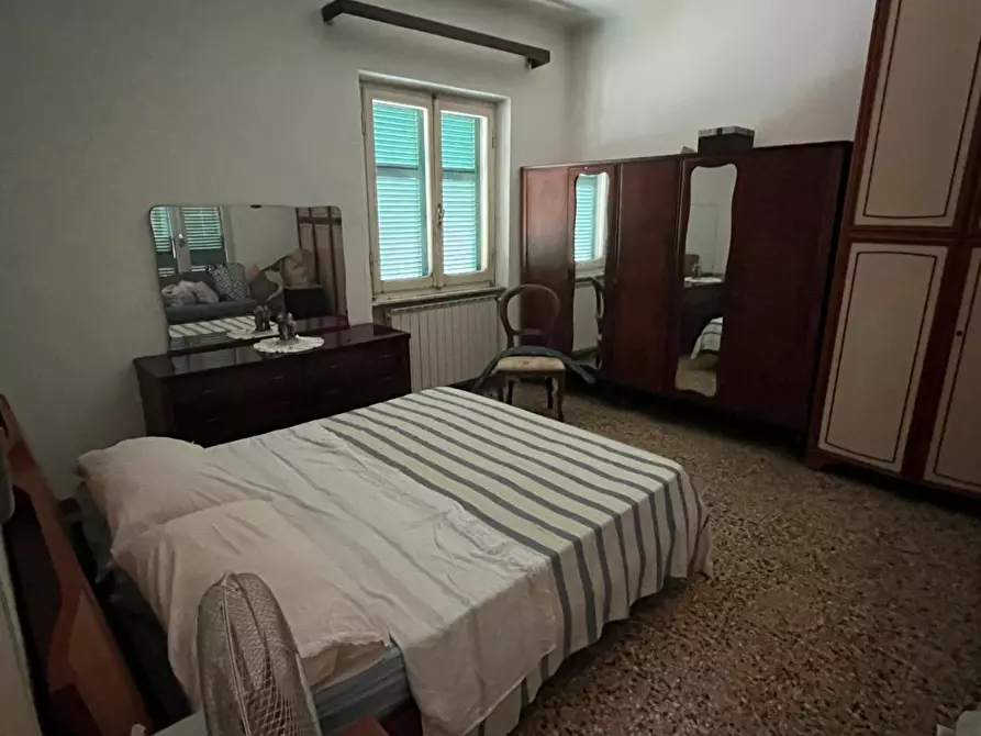 Immagine 16 di Casa indipendente in vendita  a Massa