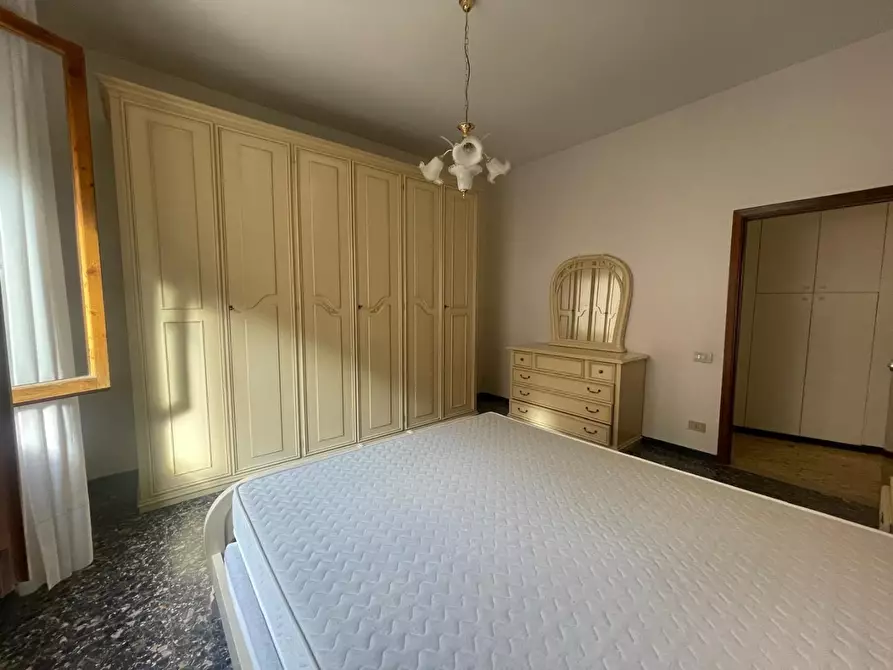 Immagine 5 di Appartamento in vendita  a Poggibonsi