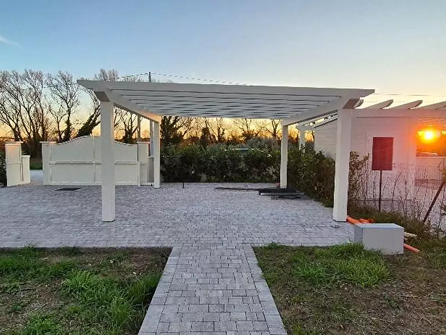 Immagine 15 di Villa in vendita  a Calcinaia