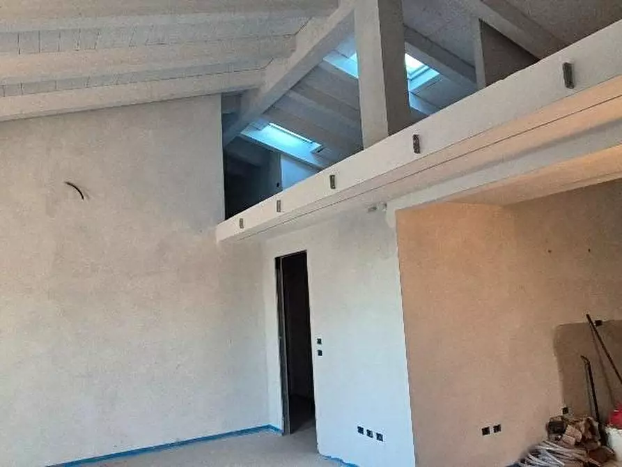 Immagine 21 di Villa in vendita  a Calcinaia