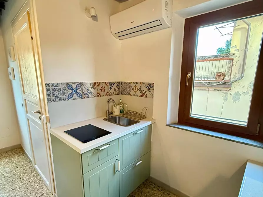 Immagine 3 di Appartamento in affitto  a Lucca