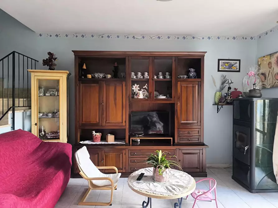 Immagine 2 di Appartamento in vendita  a Asciano