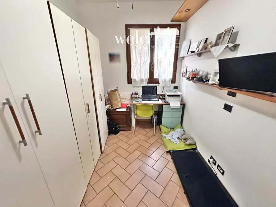 Immagine 17 di Appartamento in vendita  a Firenze