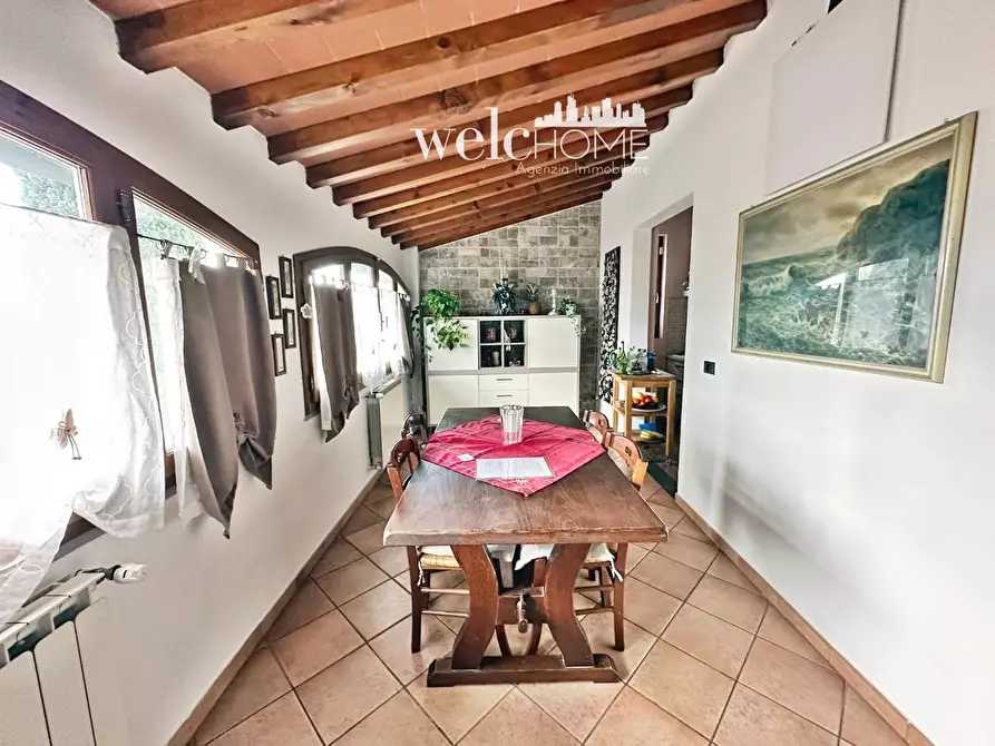 Immagine 11 di Appartamento in vendita  a Firenze