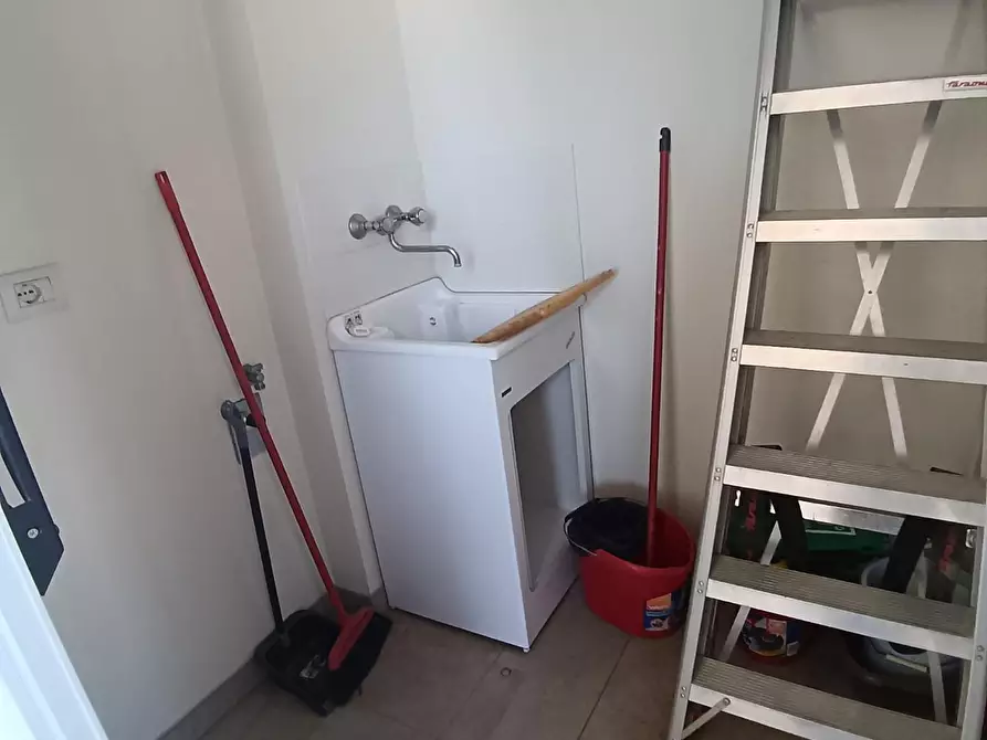 Immagine 23 di Mansarda in vendita  a Empoli