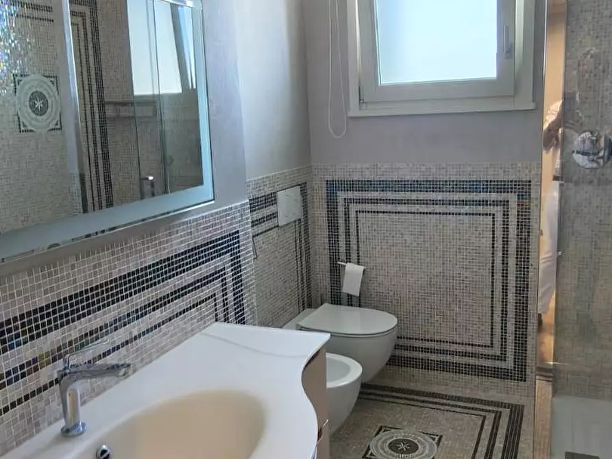 Immagine 13 di Mansarda in vendita  a Empoli