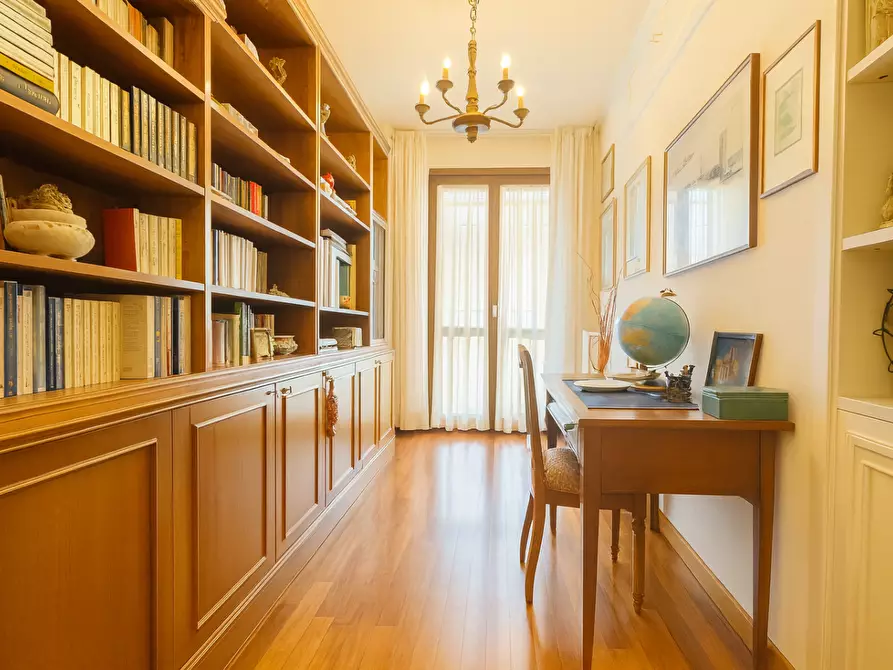 Immagine 7 di Casa bifamiliare in vendita  a Pontedera