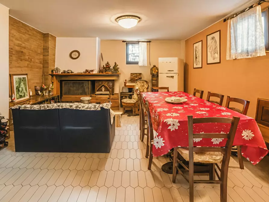 Immagine 18 di Casa bifamiliare in vendita  a Pontedera