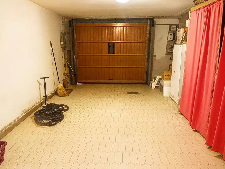 Immagine 21 di Casa bifamiliare in vendita  a Pontedera