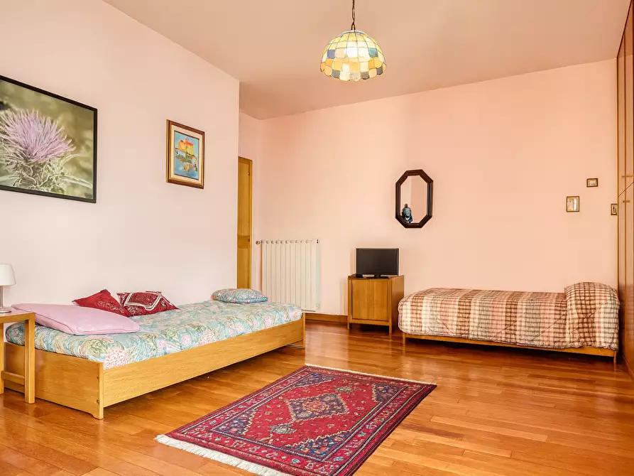 Immagine 12 di Casa bifamiliare in vendita  a Pontedera