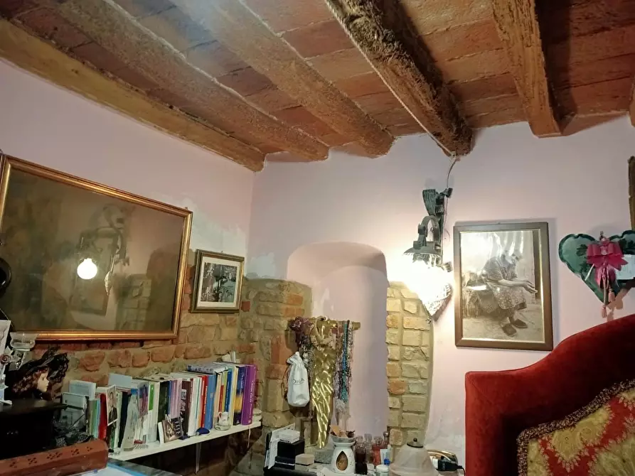 Immagine 10 di Appartamento in vendita  a Peccioli