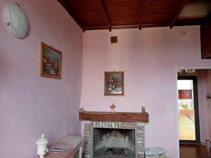 Immagine 2 di Appartamento in vendita  a Peccioli