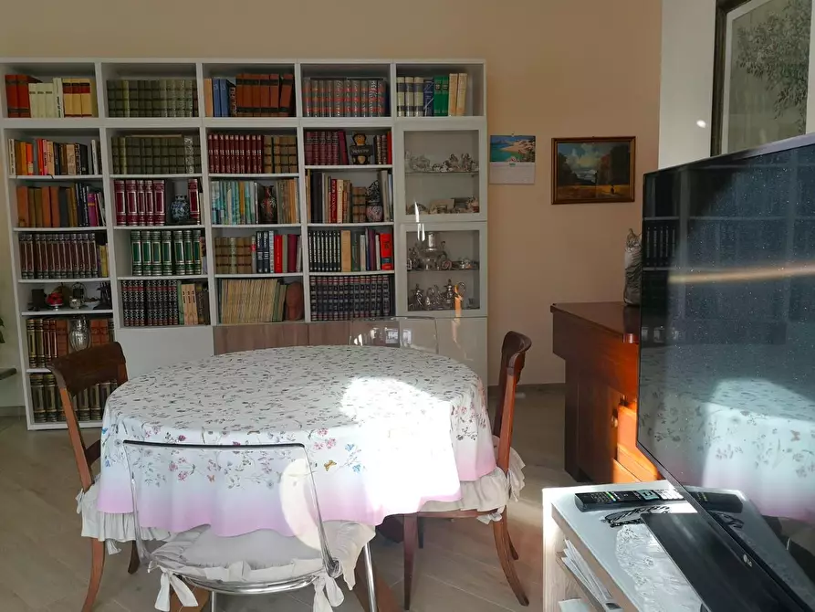 Immagine 10 di Appartamento in vendita  a Massa