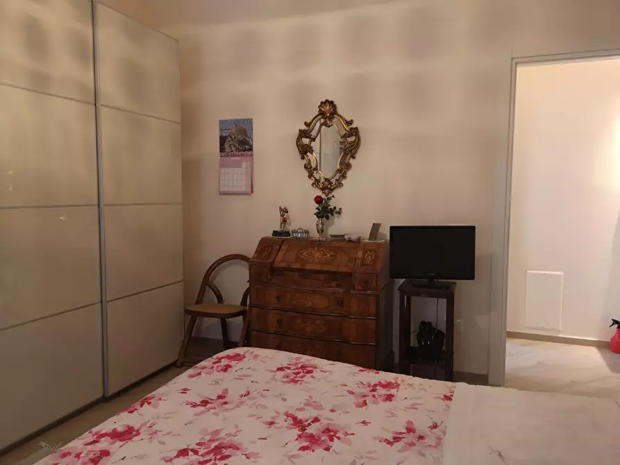Immagine 22 di Appartamento in vendita  a Massa
