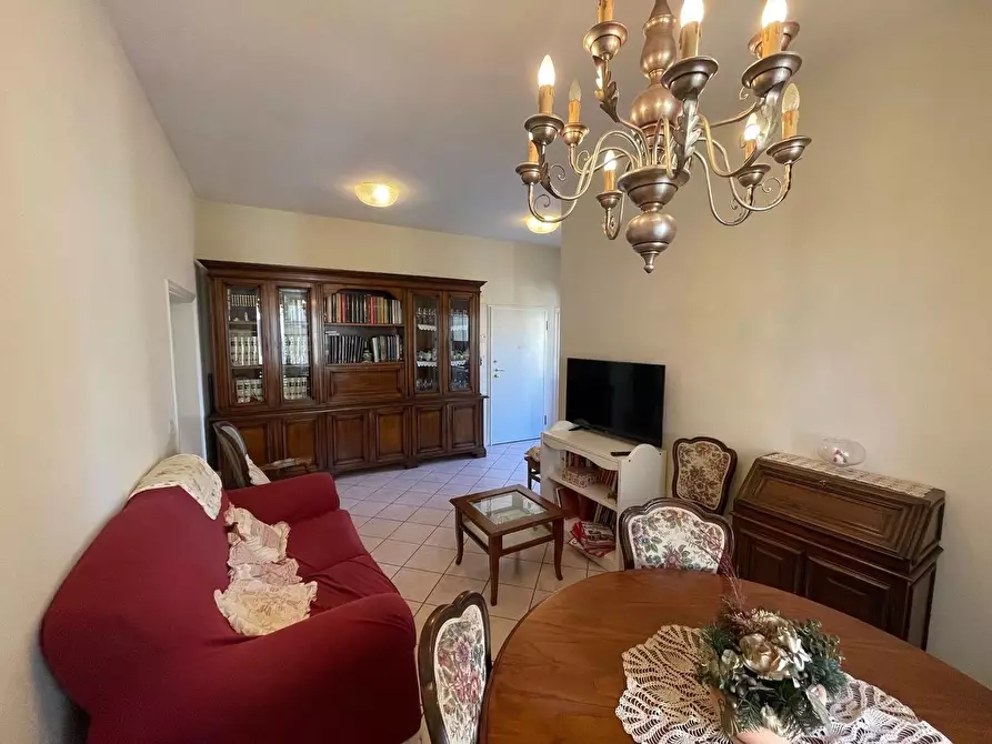 Immagine 6 di Appartamento in vendita  a Siena