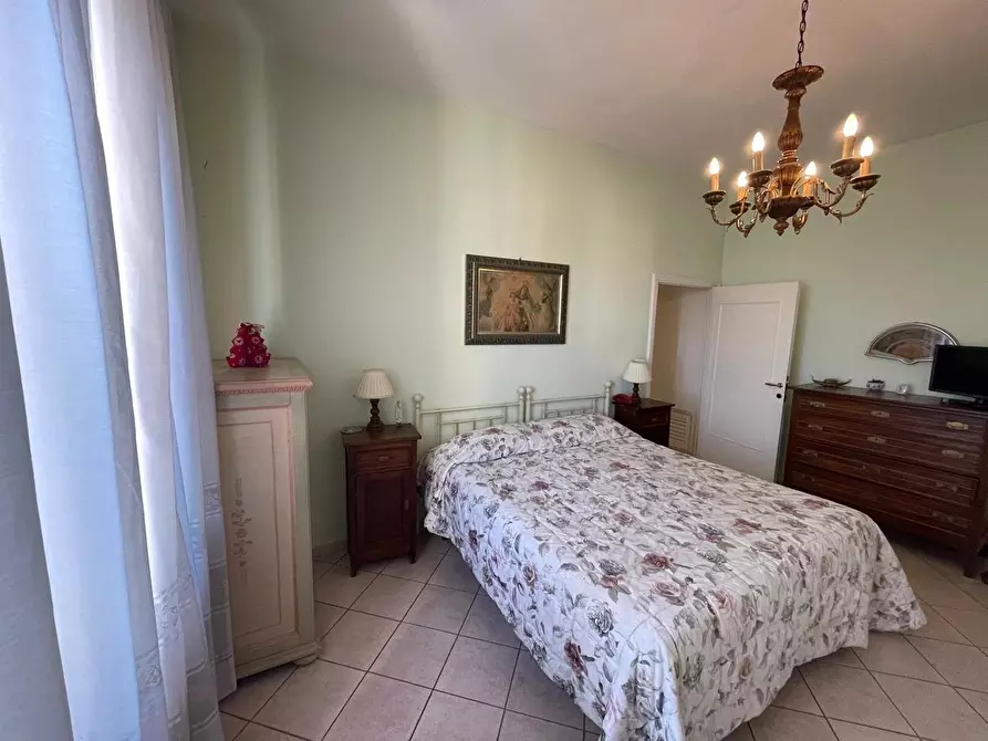 Immagine 16 di Appartamento in vendita  a Siena