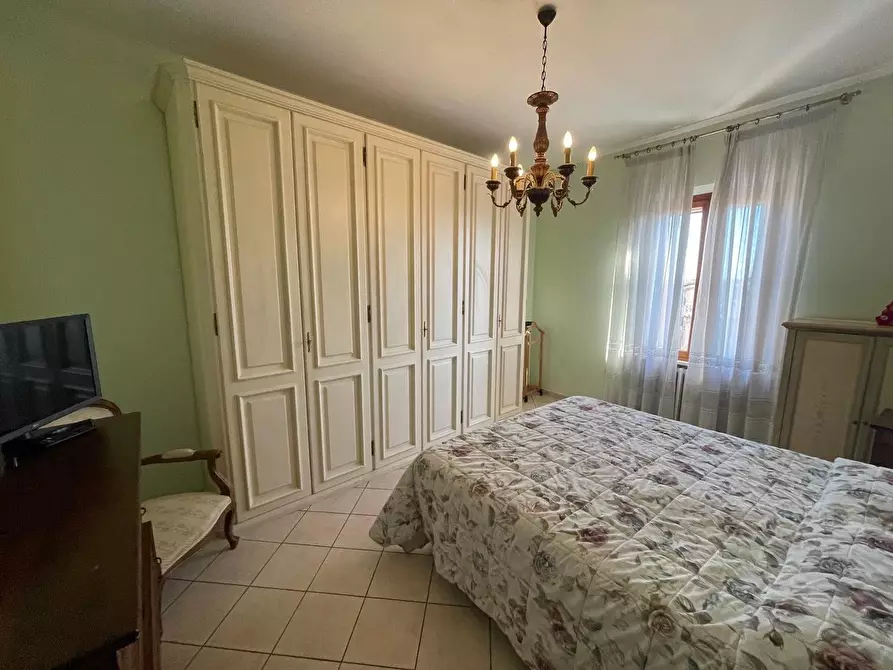 Immagine 14 di Appartamento in vendita  a Siena