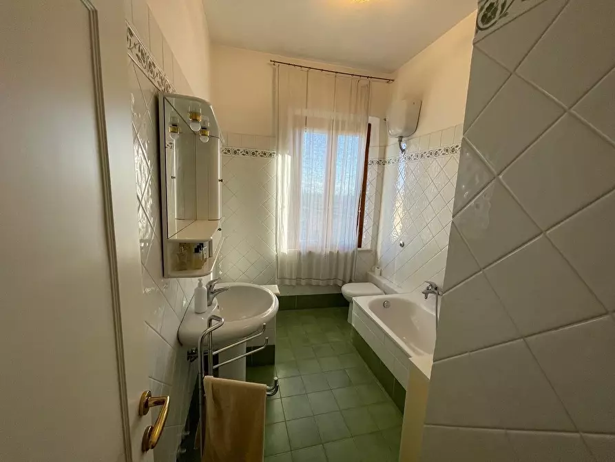 Immagine 24 di Appartamento in vendita  a Siena