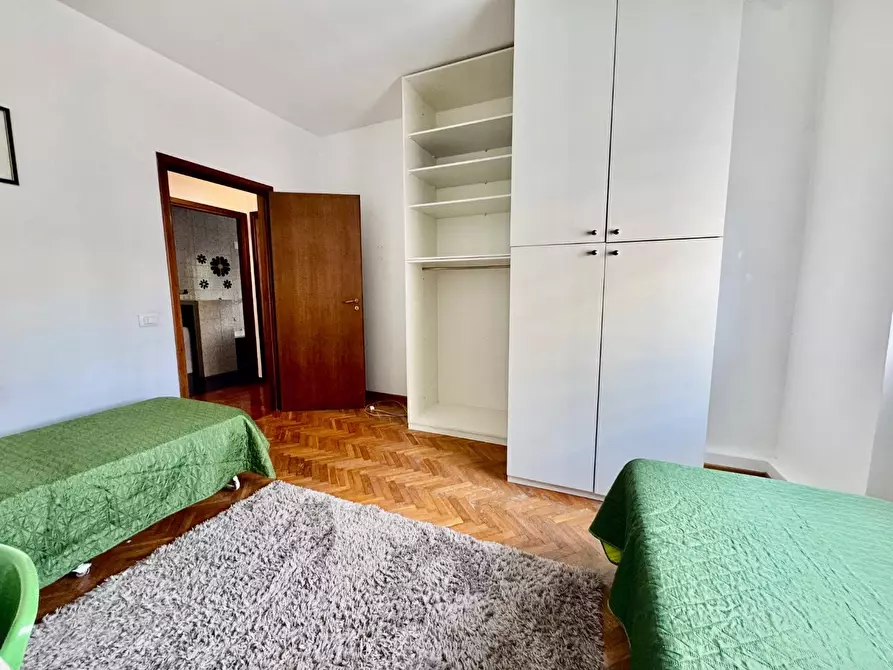 Immagine 17 di Appartamento in vendita  a Massa