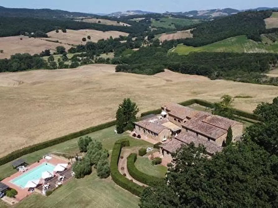 Immagine 2 di Casa colonica in vendita  a Casole D'elsa
