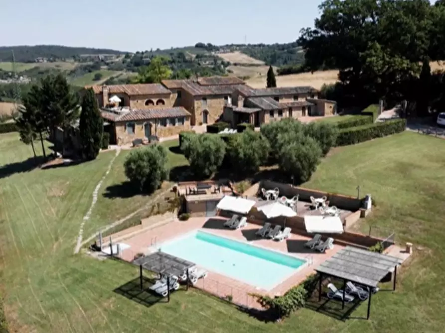 Immagine 19 di Casa colonica in vendita  a Casole D'elsa